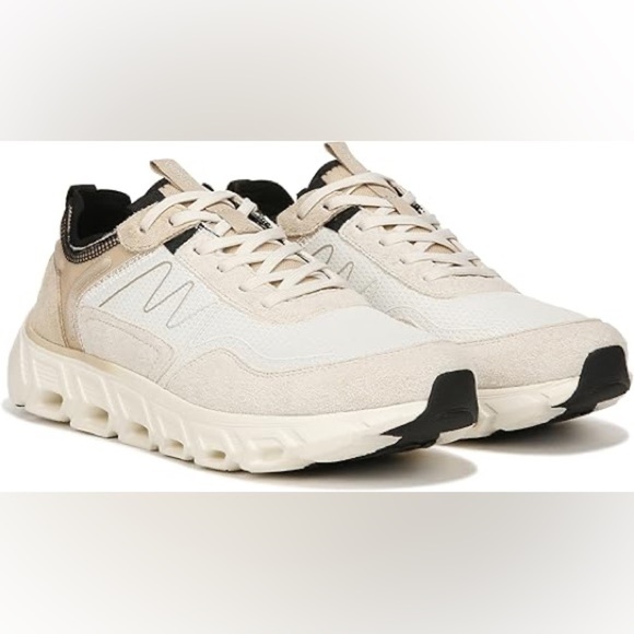 Vionic Nimble Women's Oxford/Lace Up Sneaker - comfort & syle Size 9 - Picture 2 of 12